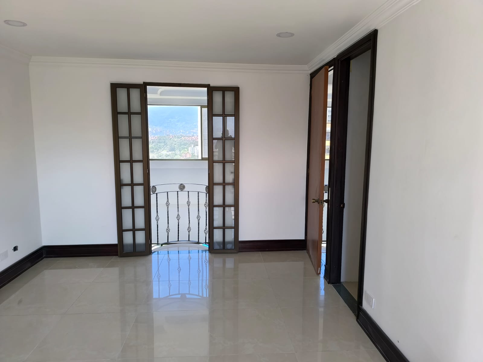 Pent-house para la venta Medellín Loma de los Bernal