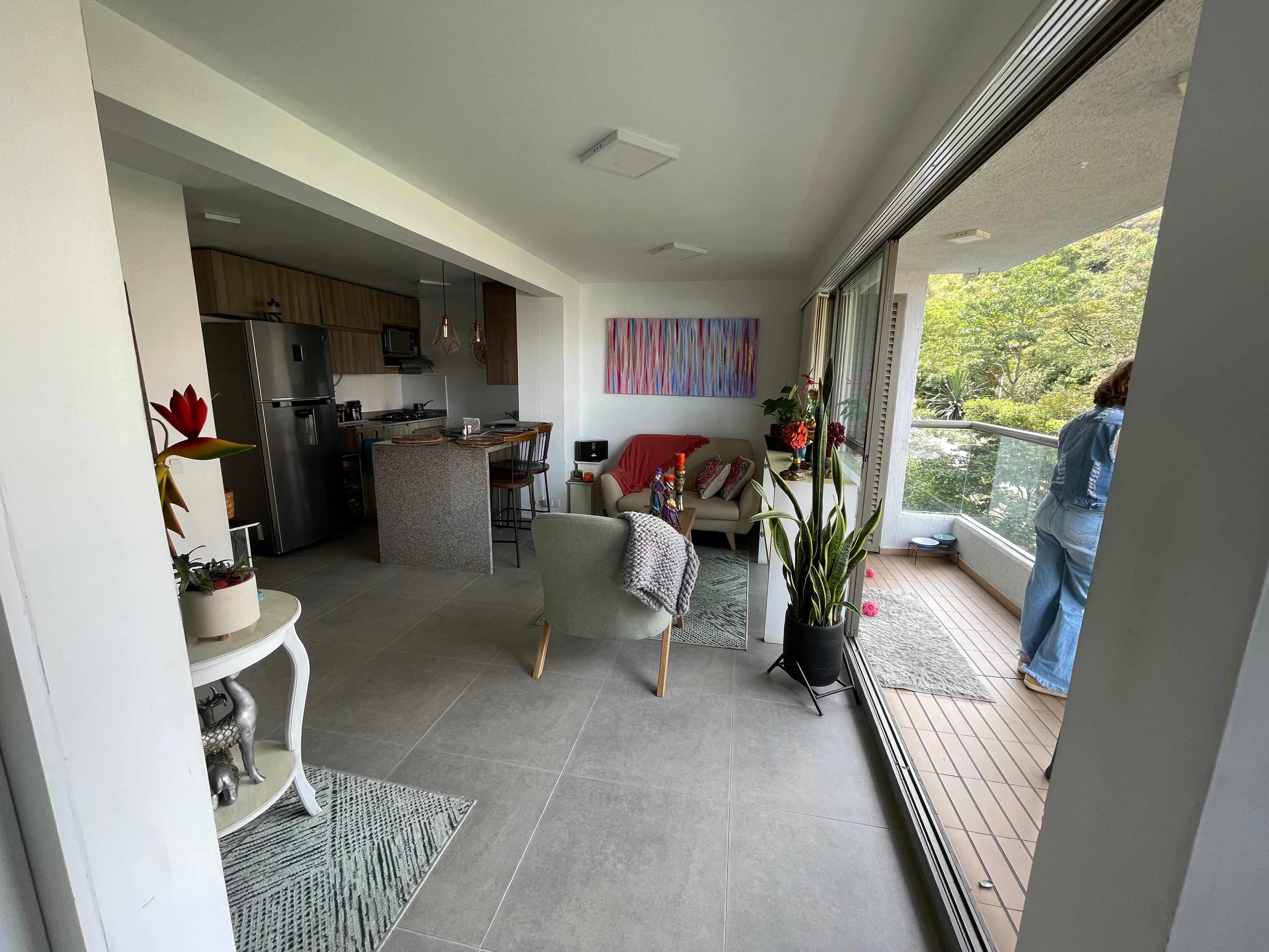 Apartamento para venta en Loma De Los Bernal