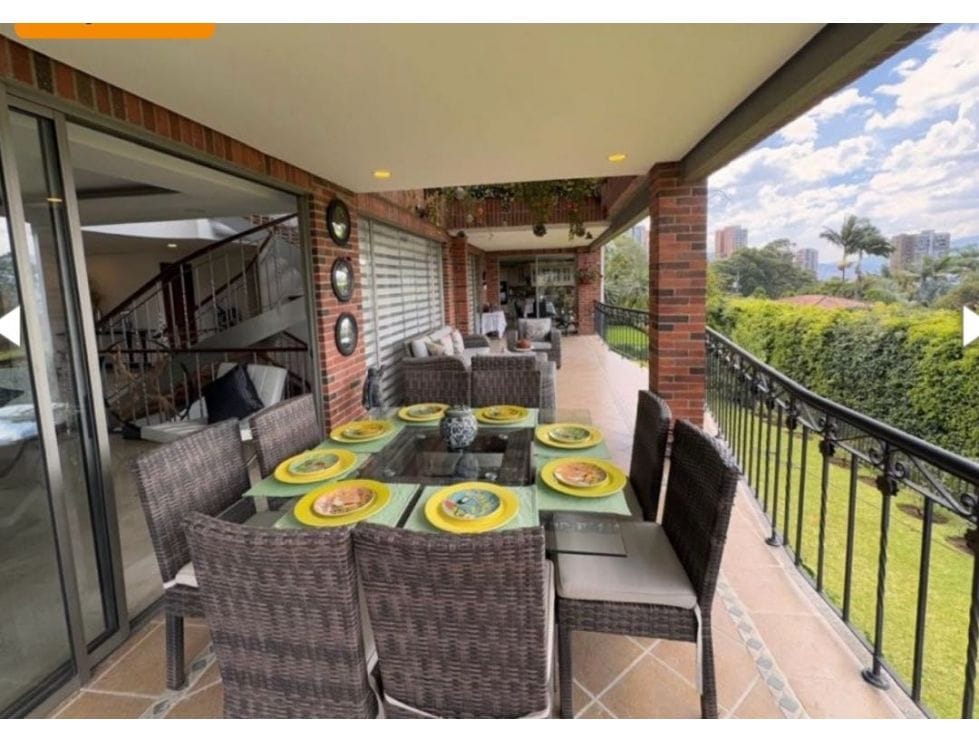 Casa en venta en la Cola del Zorro Poblado Medellin