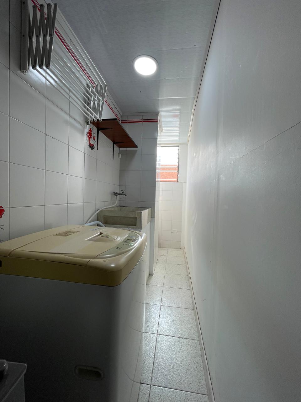 Apartamento amoblado para arriendo en Laureles Medellín