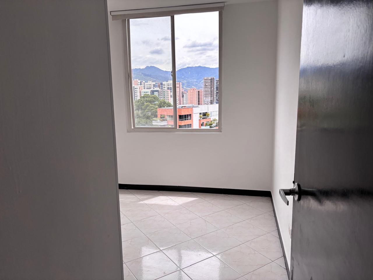 Apartamento en arriendo el Poblado Loma de San Julian