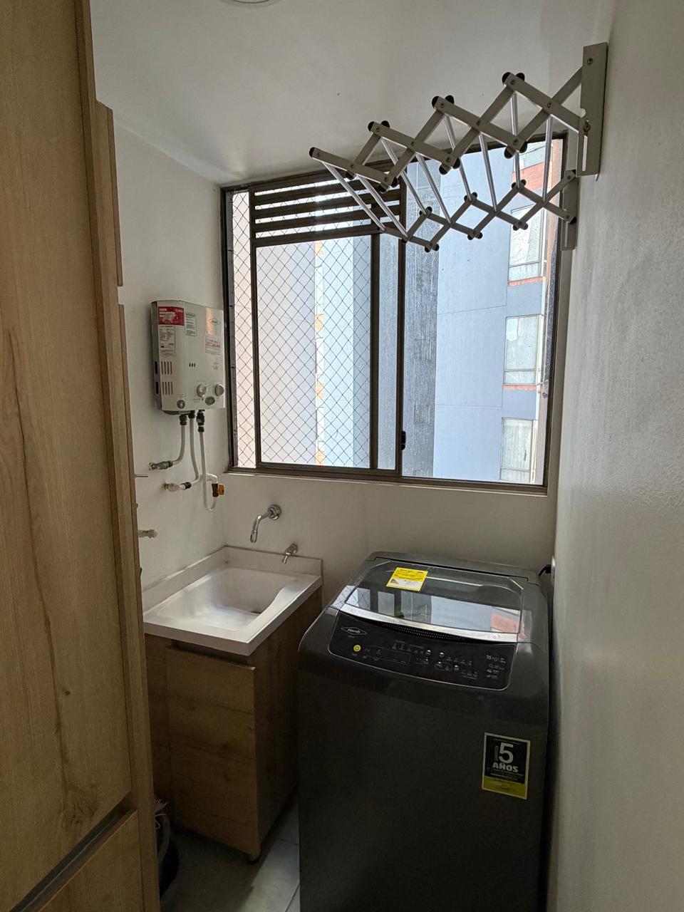 Apartamento amoblado en arriendo en El Poblado sector Los Balsos