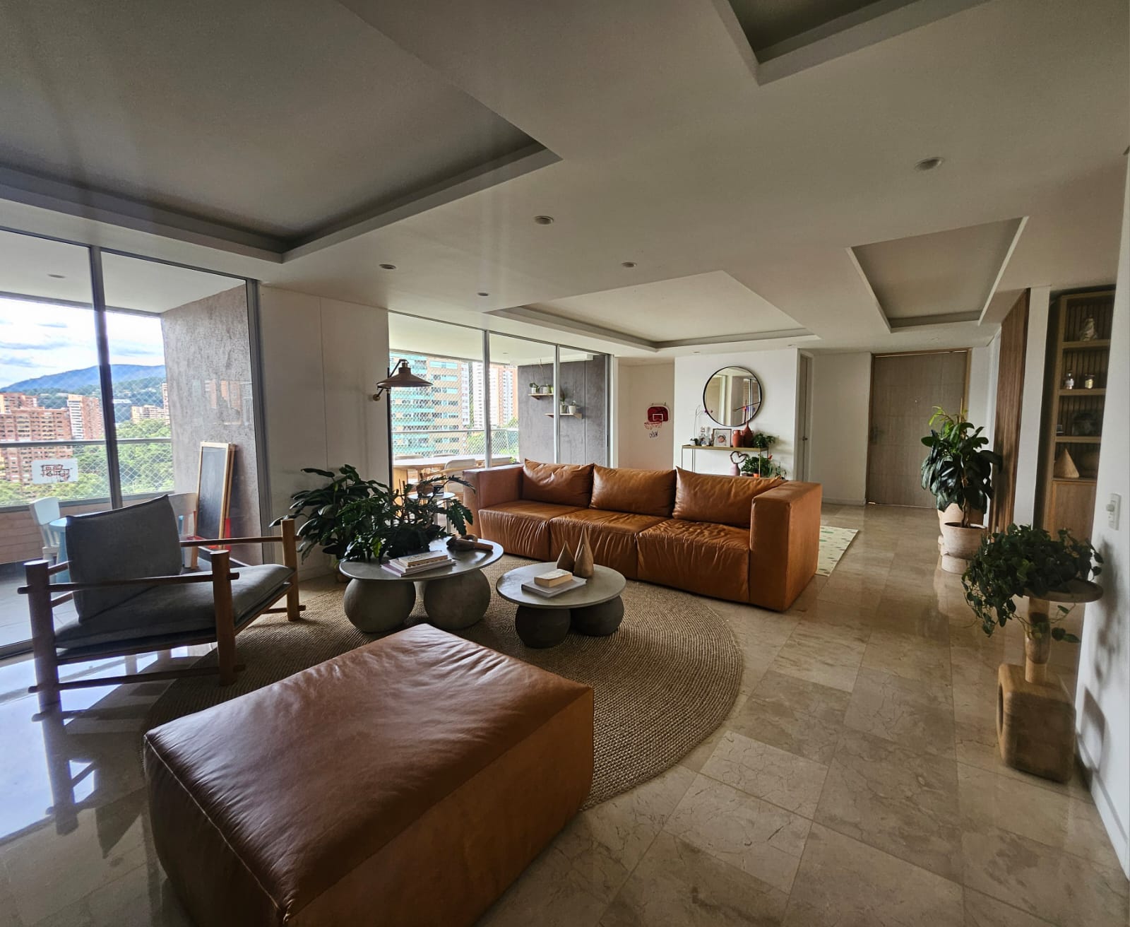 Apartamento para arriendo en La Calera Poblado Medellin