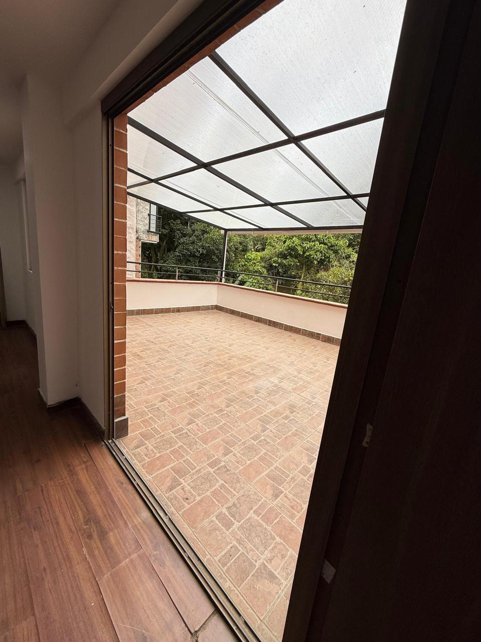 Se vende casa en Sabaneta sector la Doctora