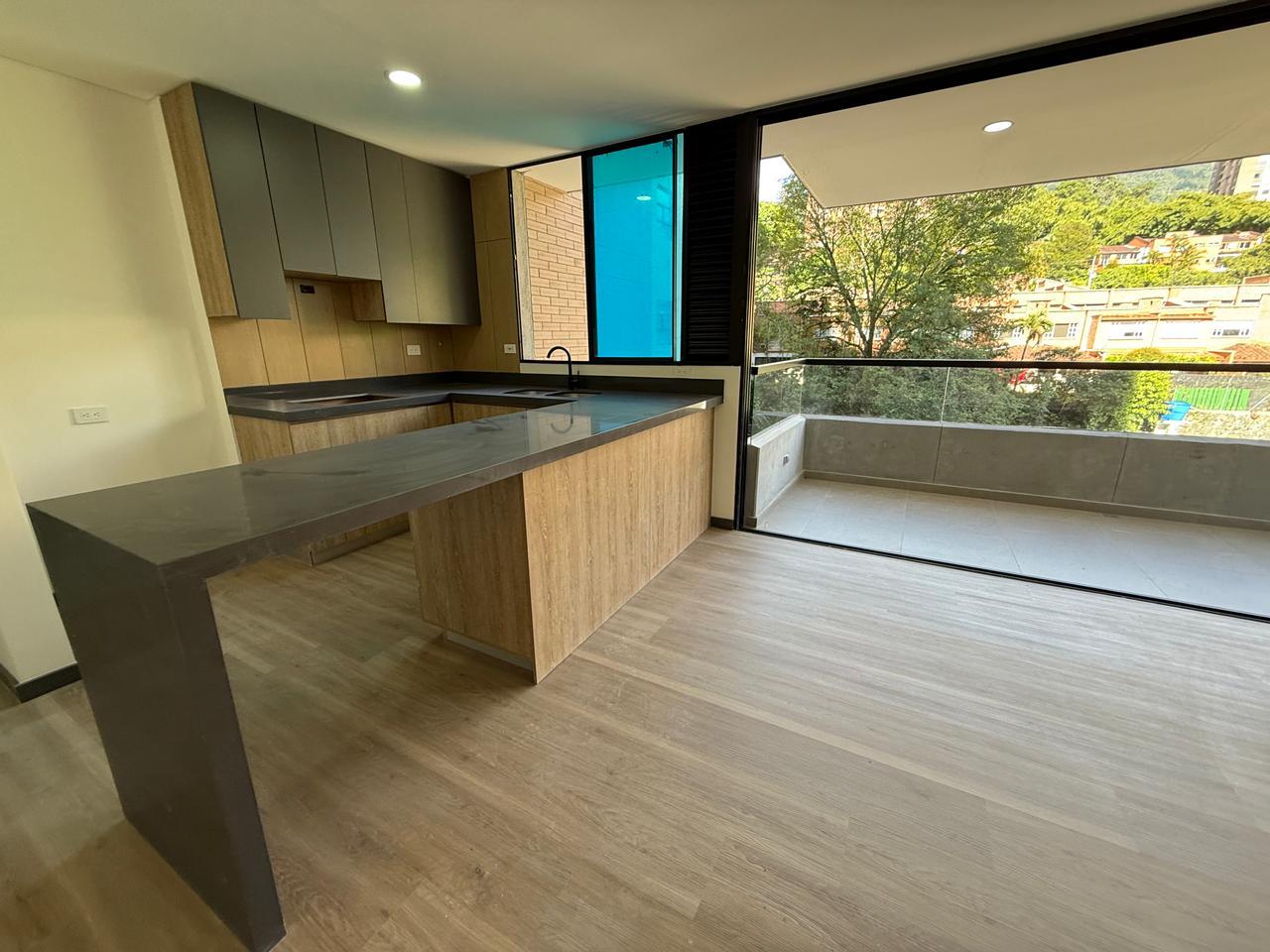 Apartamento en venta en Envigado Loma las brujas