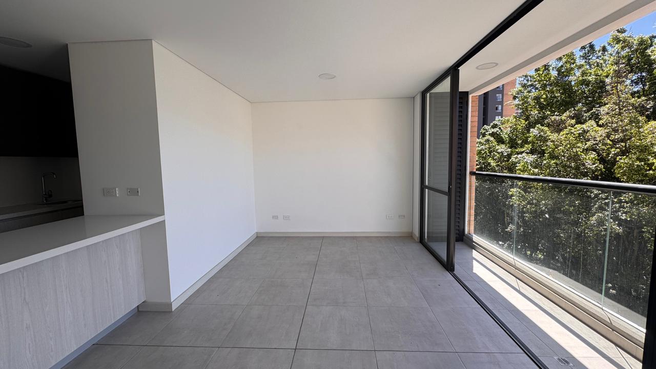 Apartamento en venta en Los Colores   Medellín