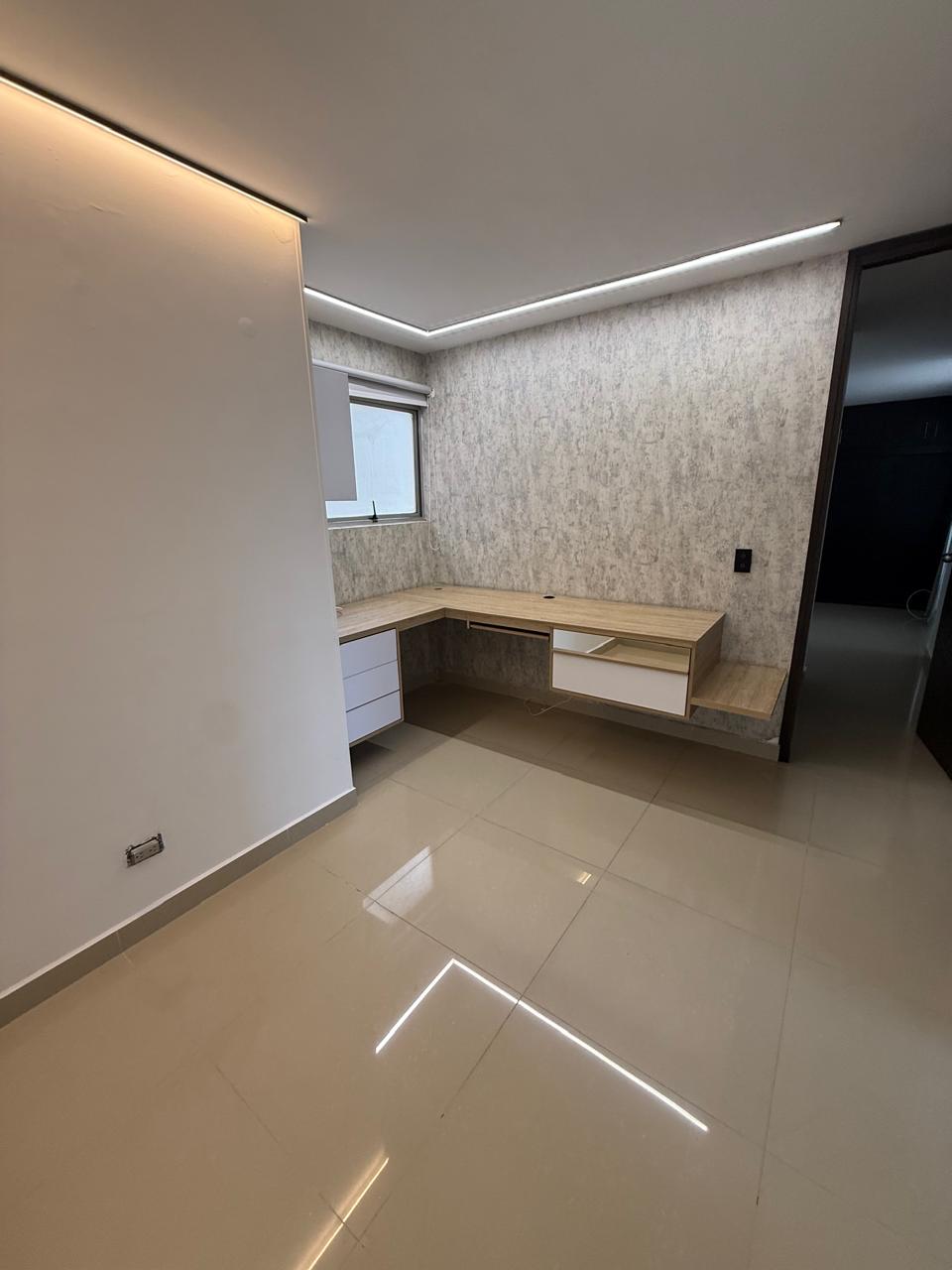 Venta de apartamento en Loma de Los Bernal  Medellin
