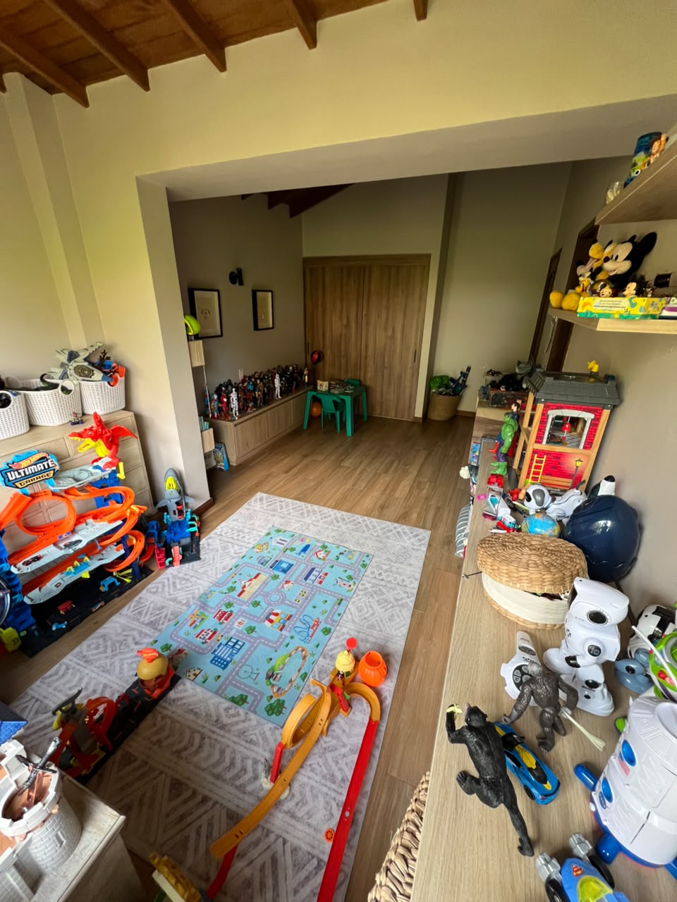 Casa en  venta en el  Poblado Medellin cerca del Tesoro