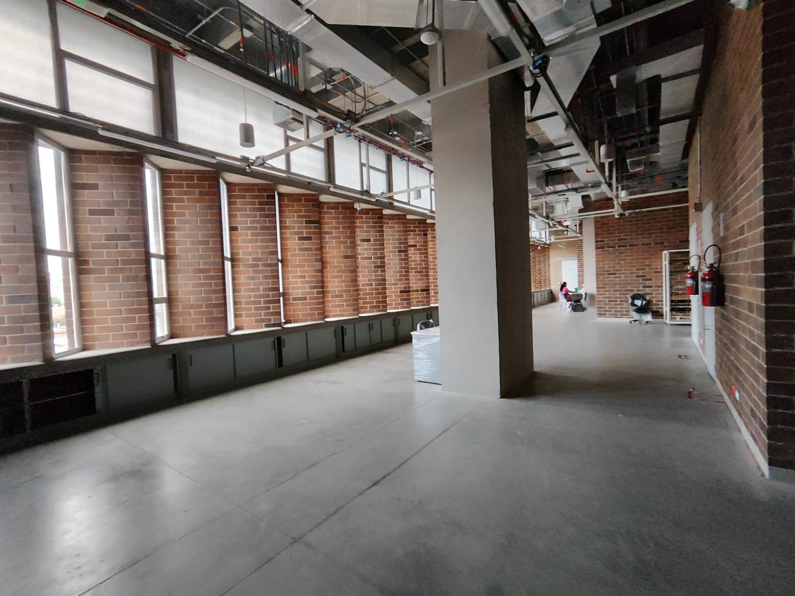 Edificio industrial para venta en sector  la aguacatala   Medellin