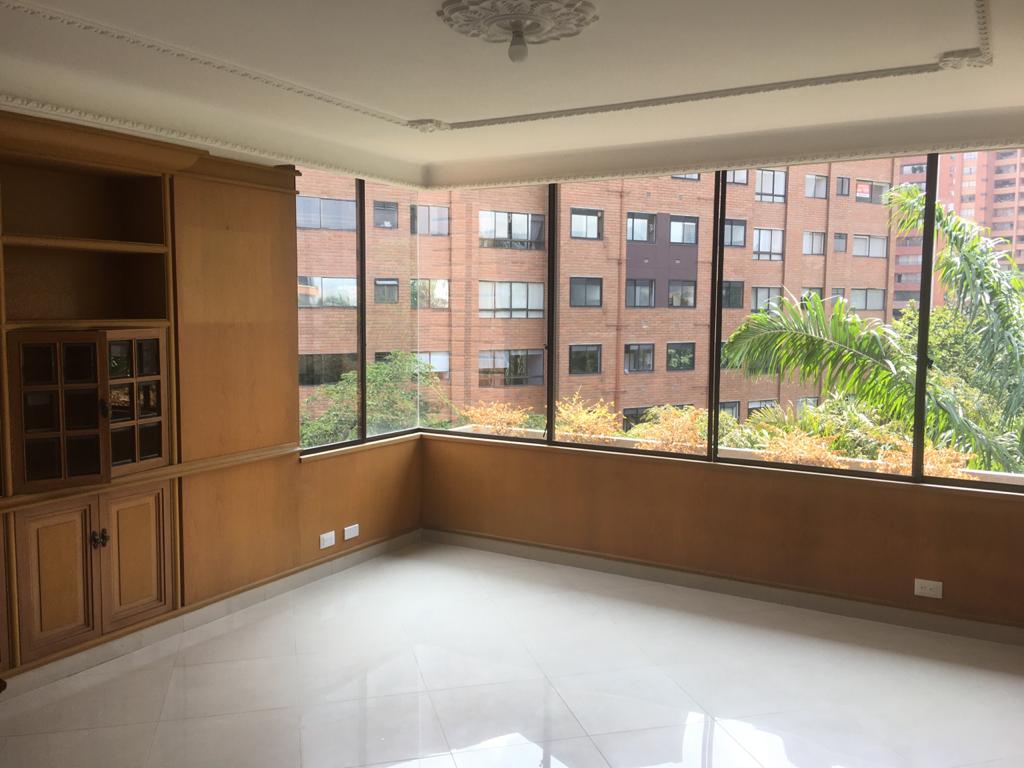Apartamento para arriendo en el Poblado Medellín