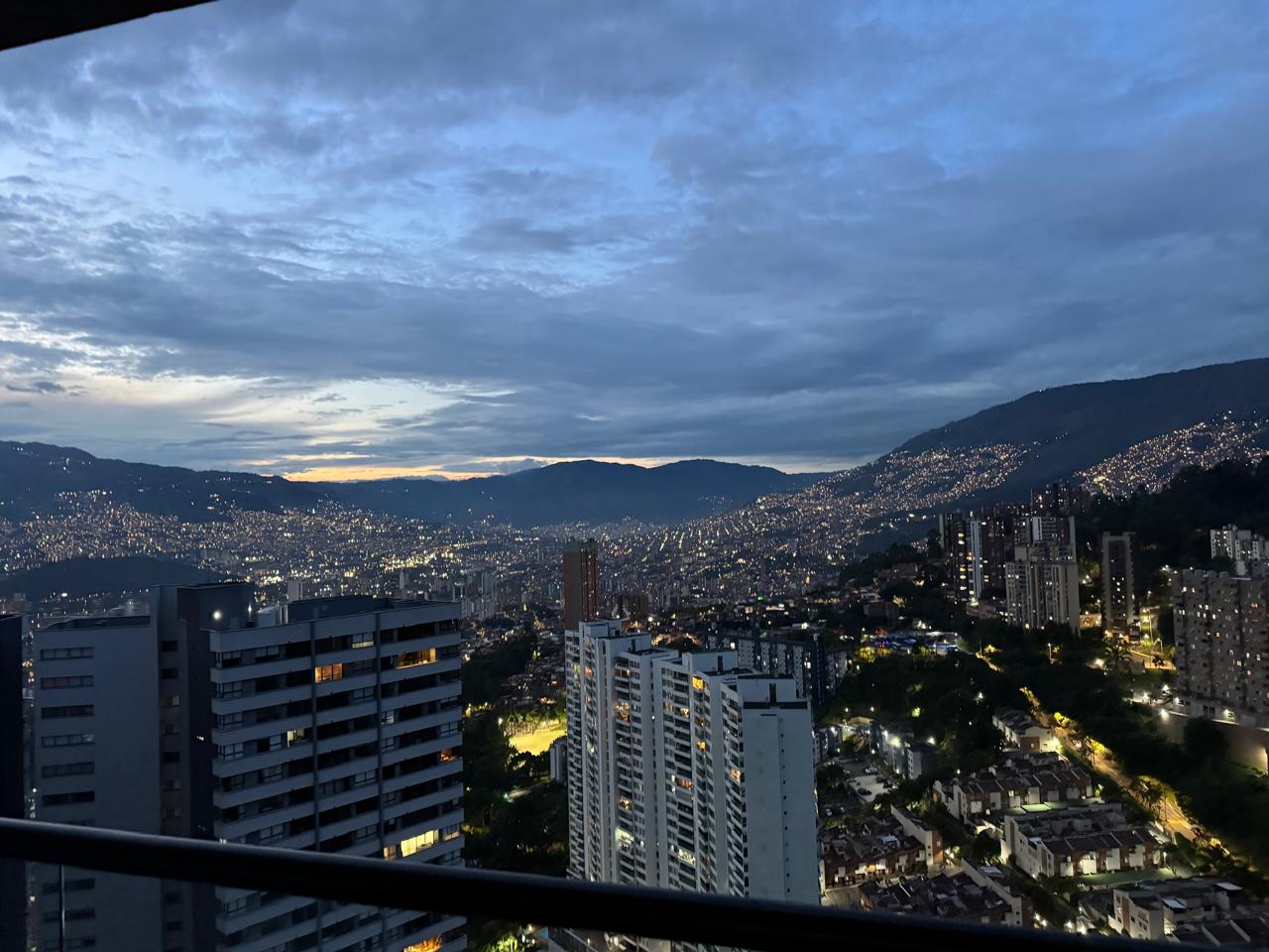 Apartamento para la venta en las Palmas Medellín