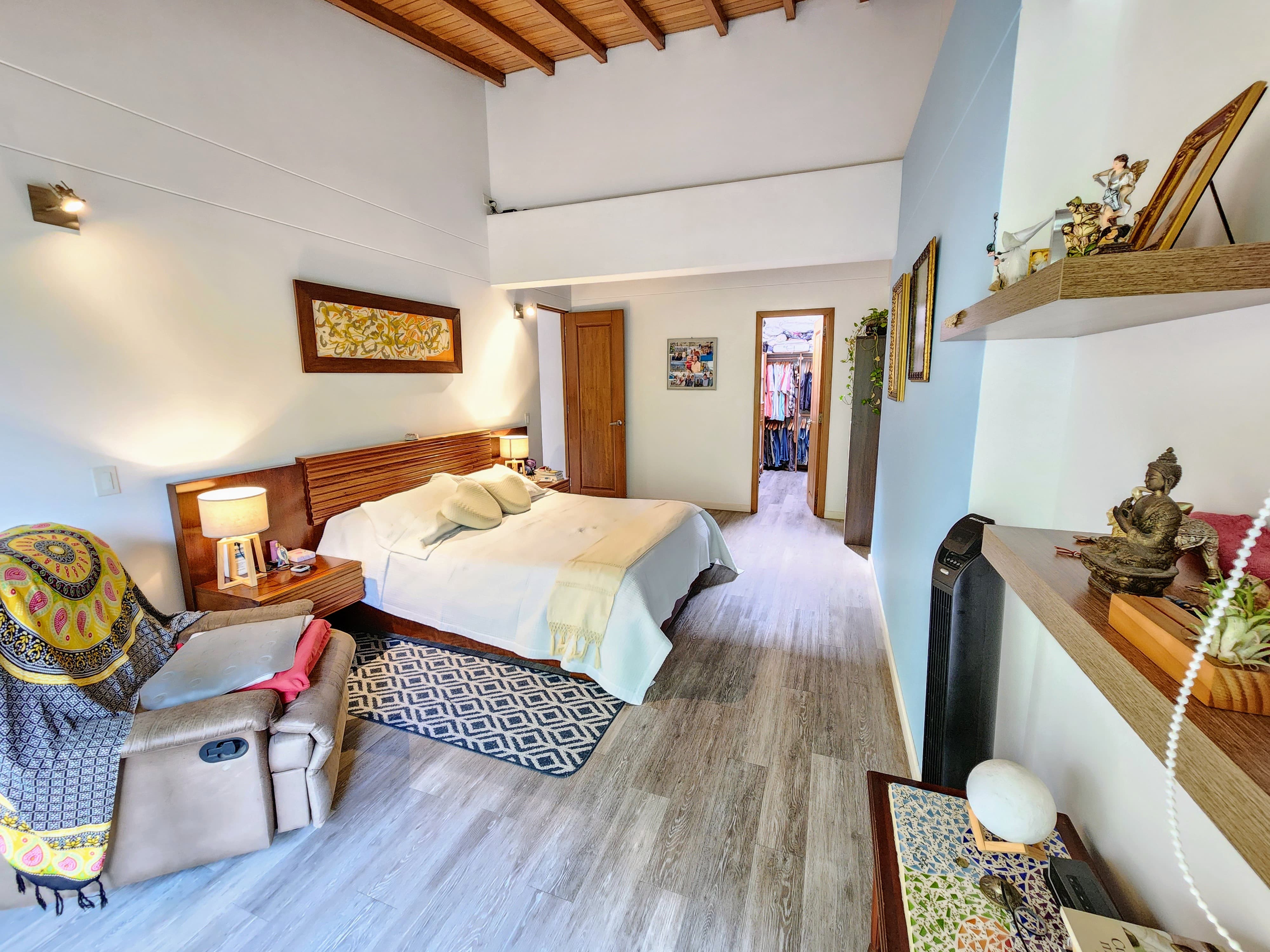 Penthouse en venta aves maria sabaneta