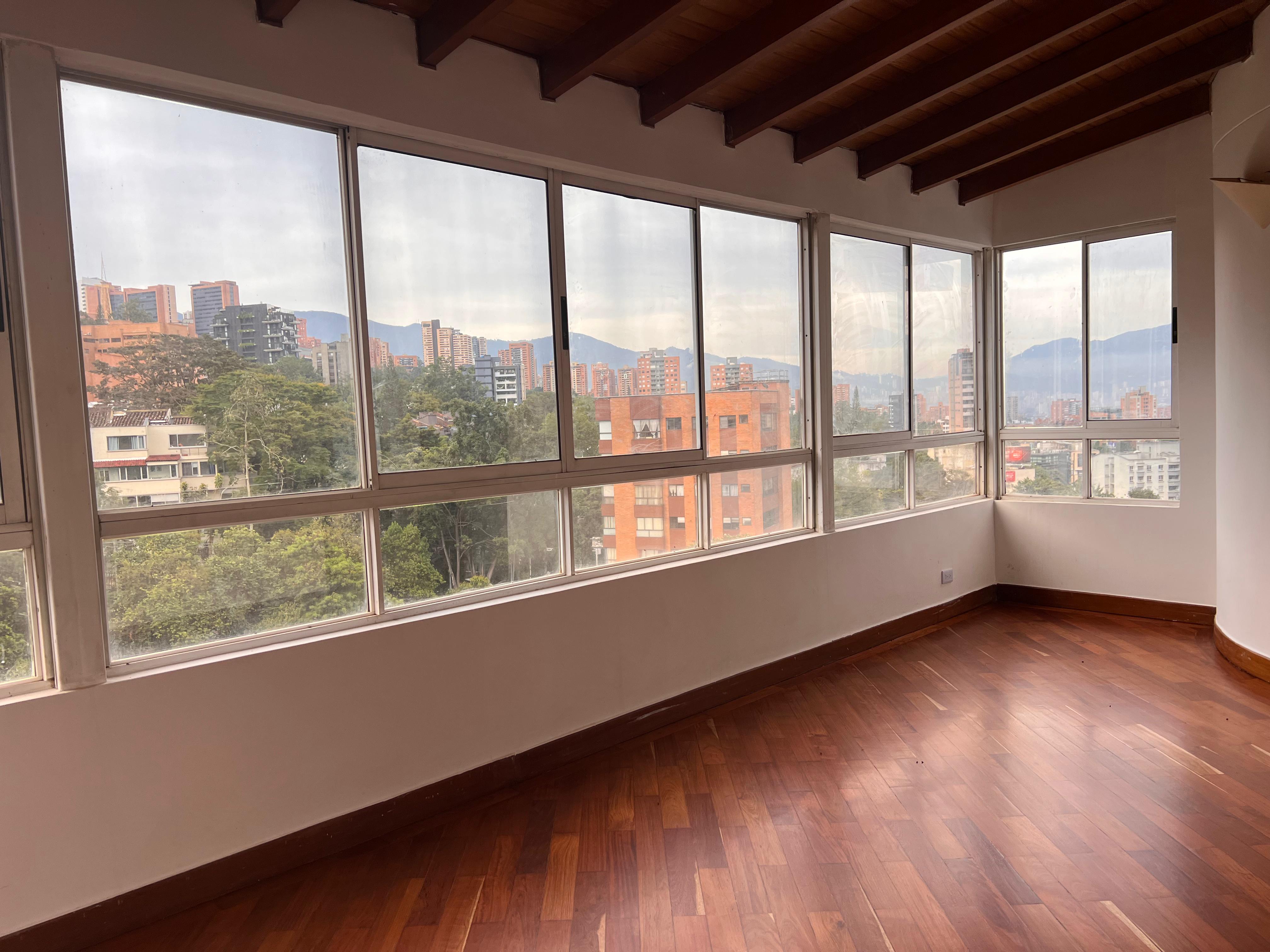 Penthouse en arriendo en el Poblado - Medellín