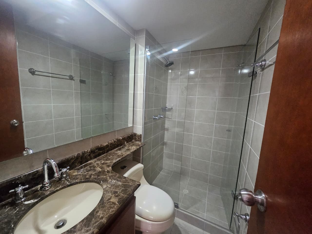Apartamento en arriendo en Ciudad del Río El Poblado
