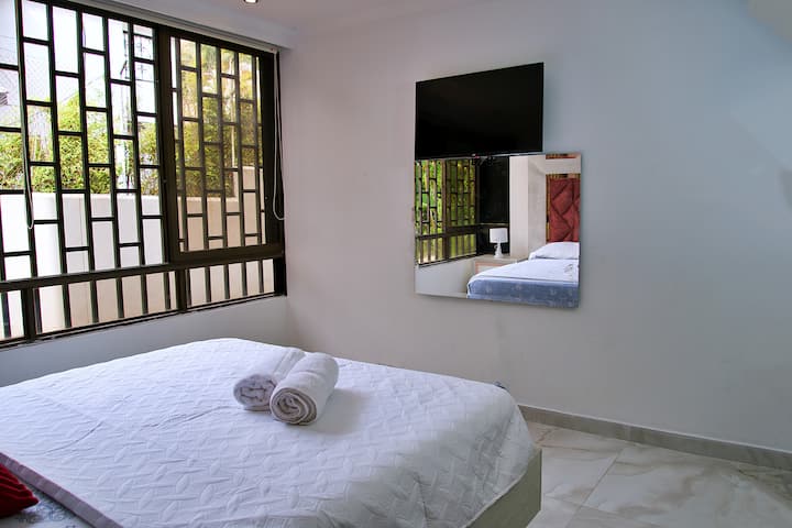 Apartamento para la venta en Medellin Poblado Los Parra