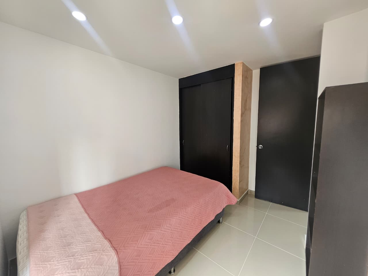 Apartamento amoblado en arriendo en Ciudad del Río El Poblado