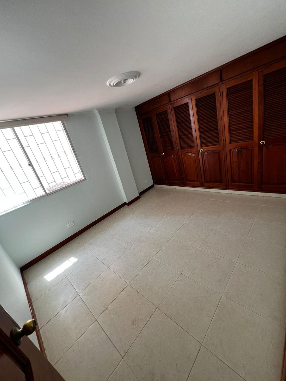 Apartamento para venta en Medellin Laureles