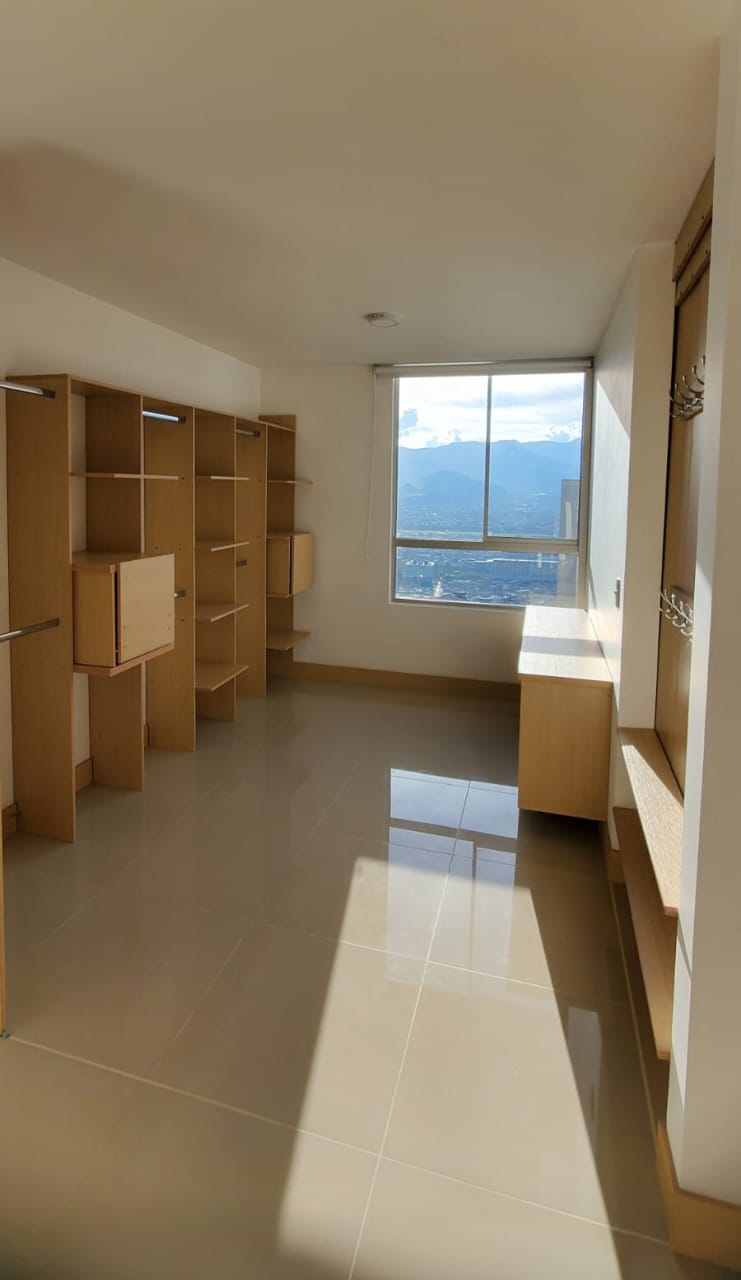 Apartamento para arriendo en El Poblado Loma del Indio
