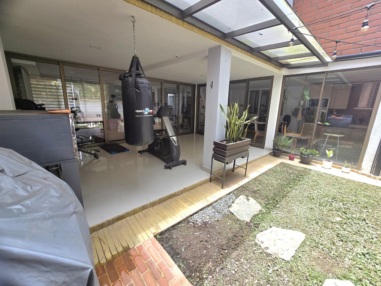 Casa en venta Medellin Loma de los Bernal