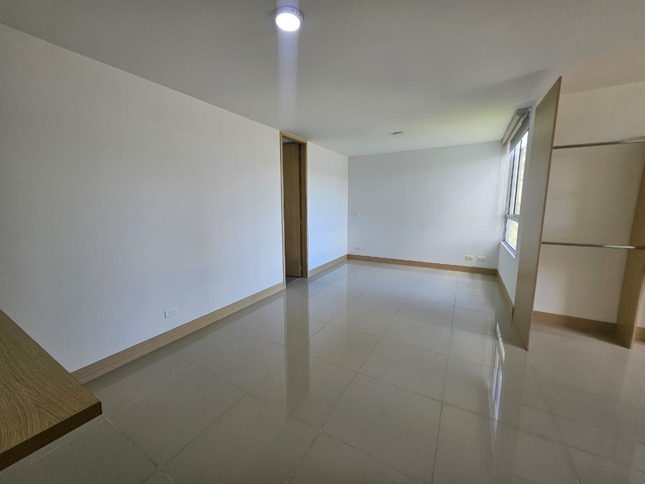 Apartamento para arriendo en El Poblado Loma del Indio