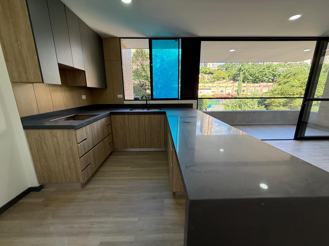 Apartamento en venta en Envigado Loma las brujas
