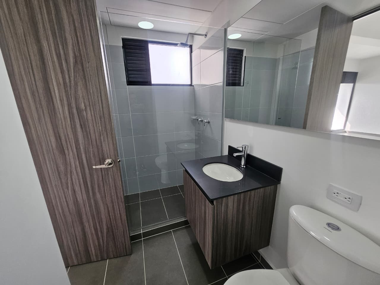 Apartaestudio para estrenar en arriendo en Las Palmas Medellín