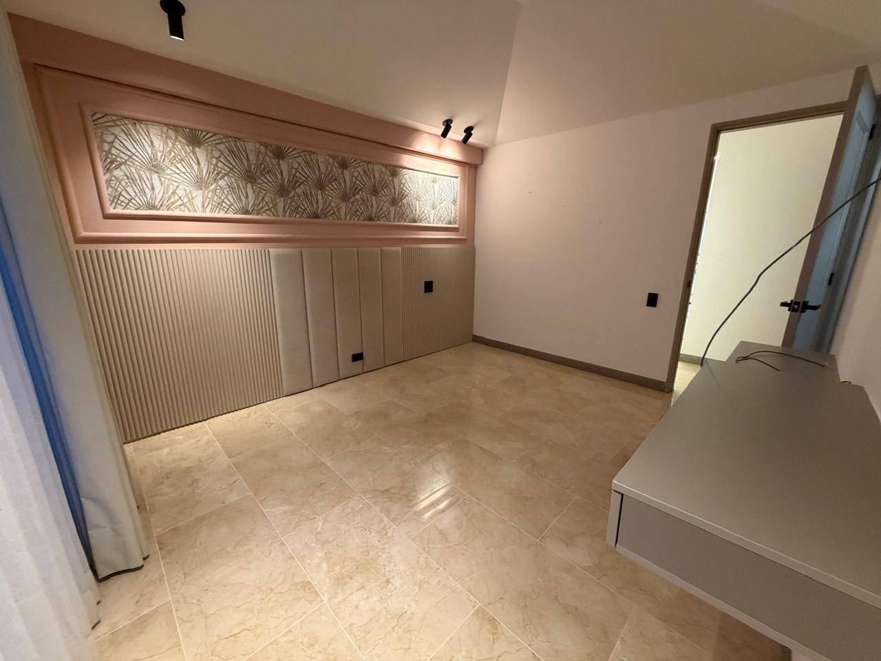 Casa en  venta en la Calera el    Poblado Medellin