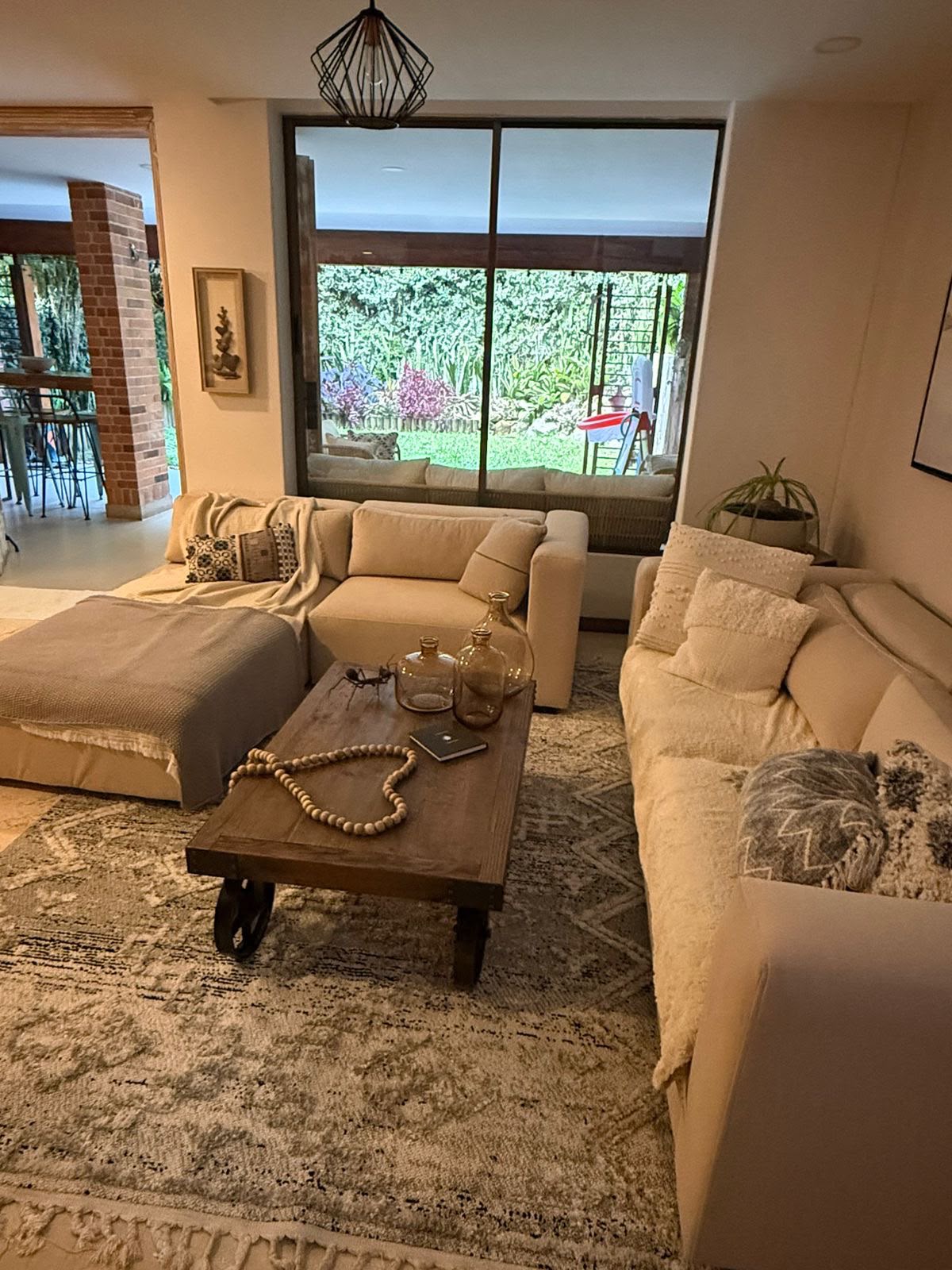Casa en  venta en el  Poblado Medellin cerca del Tesoro