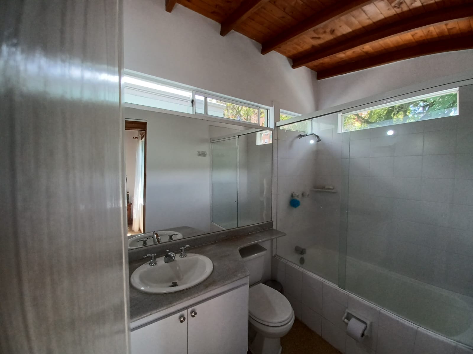 Casa para la venta en Medellin Loma de Los Bernal