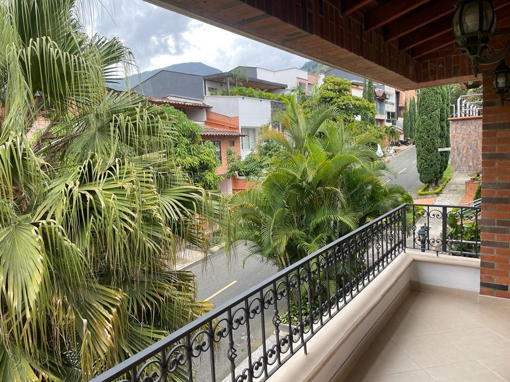 VENDO CASA EN SABANETA ANTIOQUIA