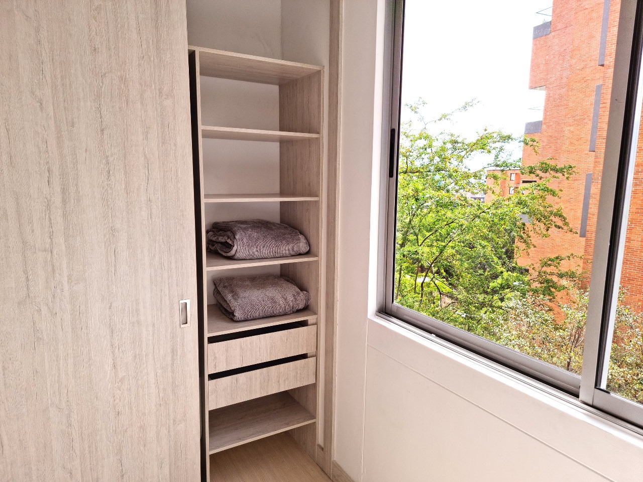 Apartamento amoblado para arriendo sector Lalinde Poblado - Medellín