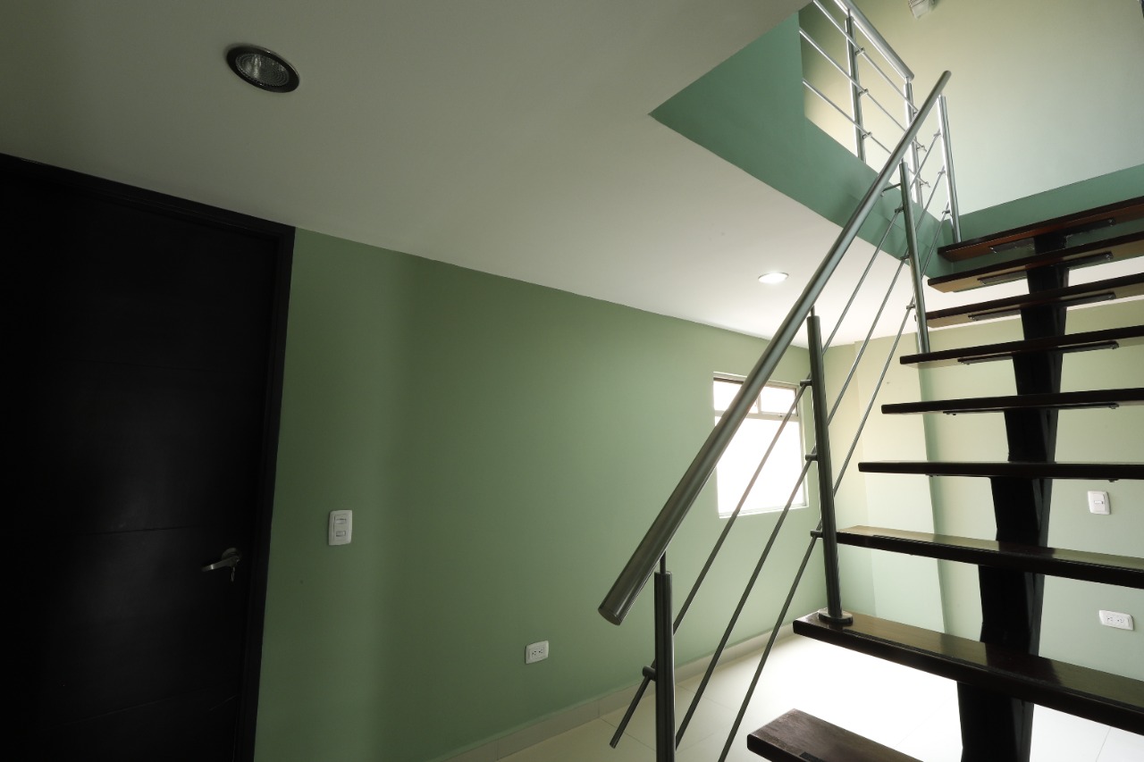 Apartamento duplex en venta en Laureles