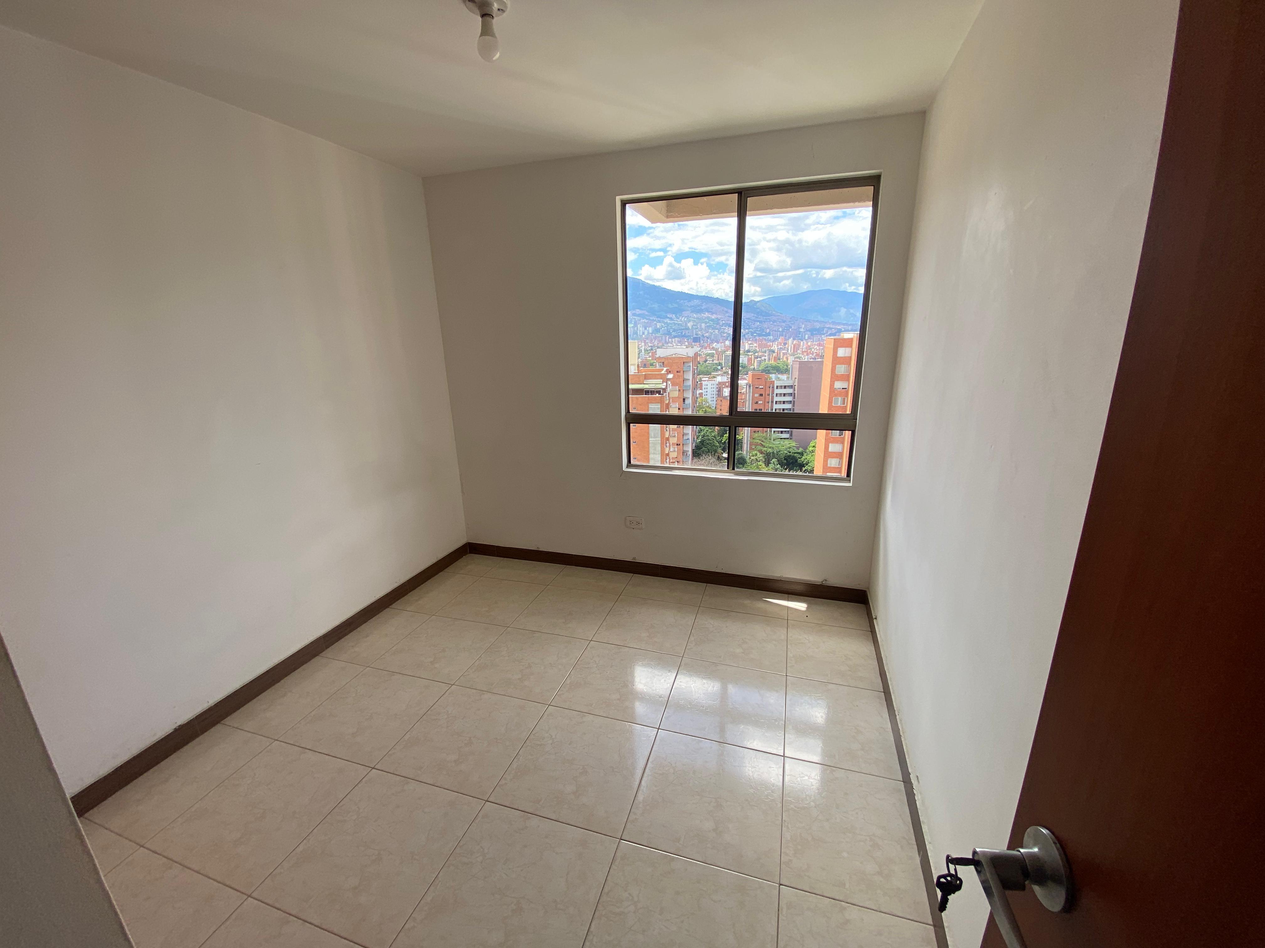 Apartamento en venta Loma de los Bernal