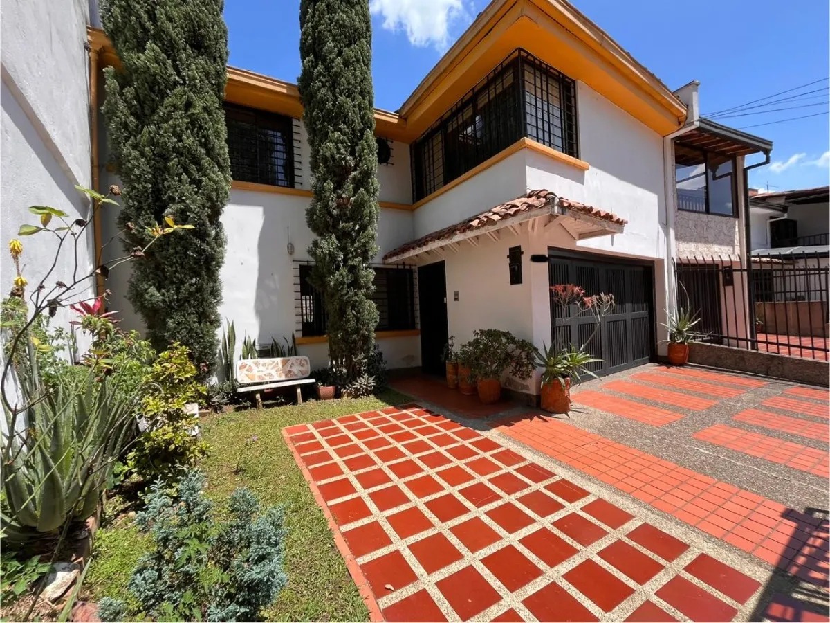 Casa en venta en Belen la Palma Medellin