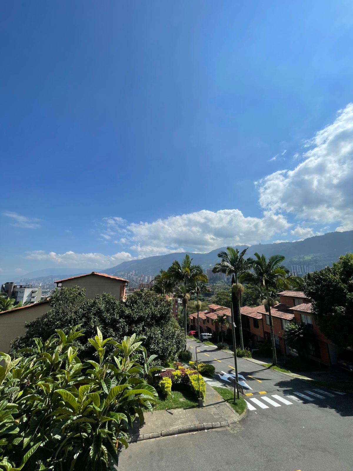 Casa en arriendo en Envigado Las Antillas