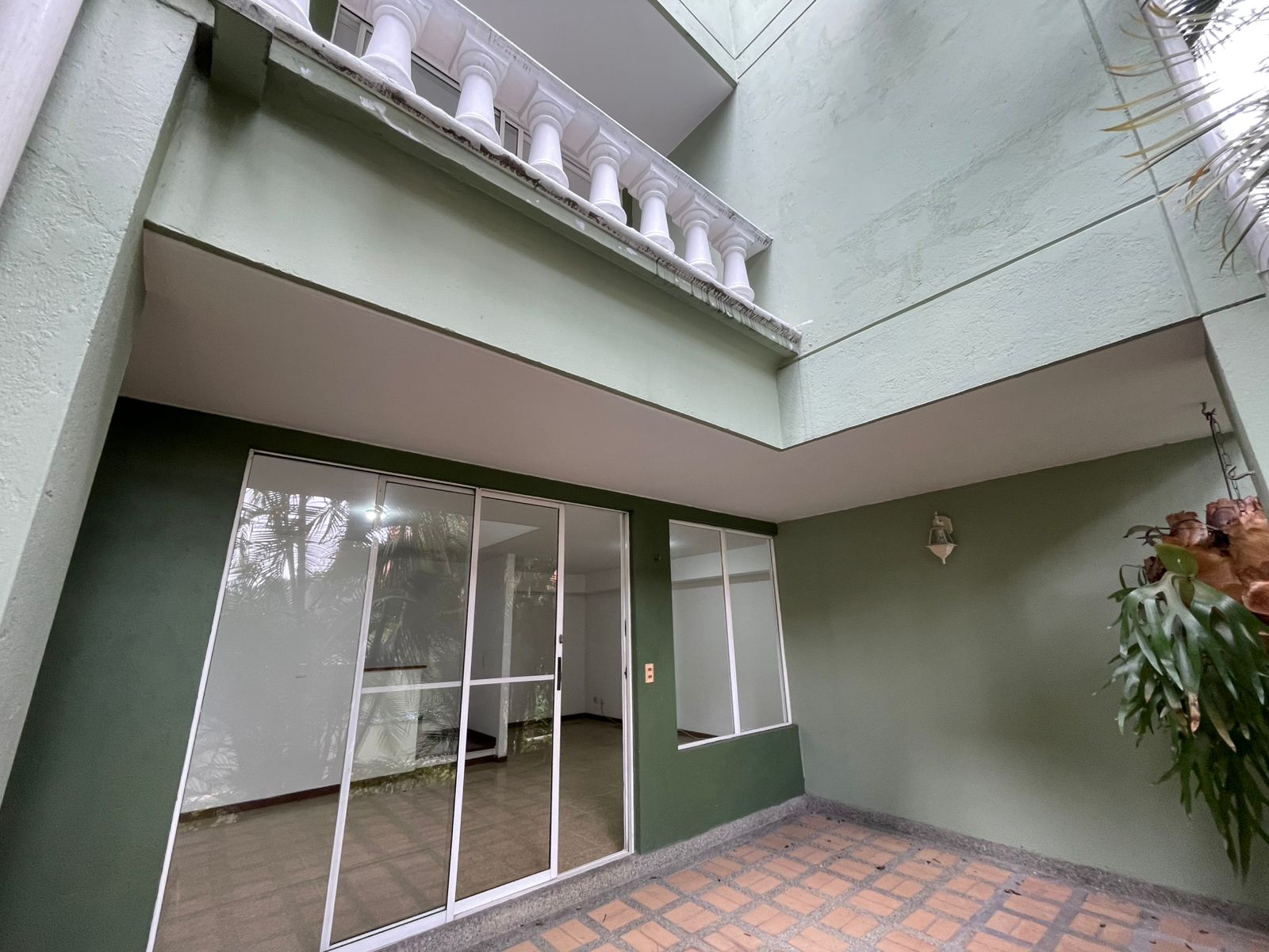Casa para la venta en Medellin Loma de Los Bernal