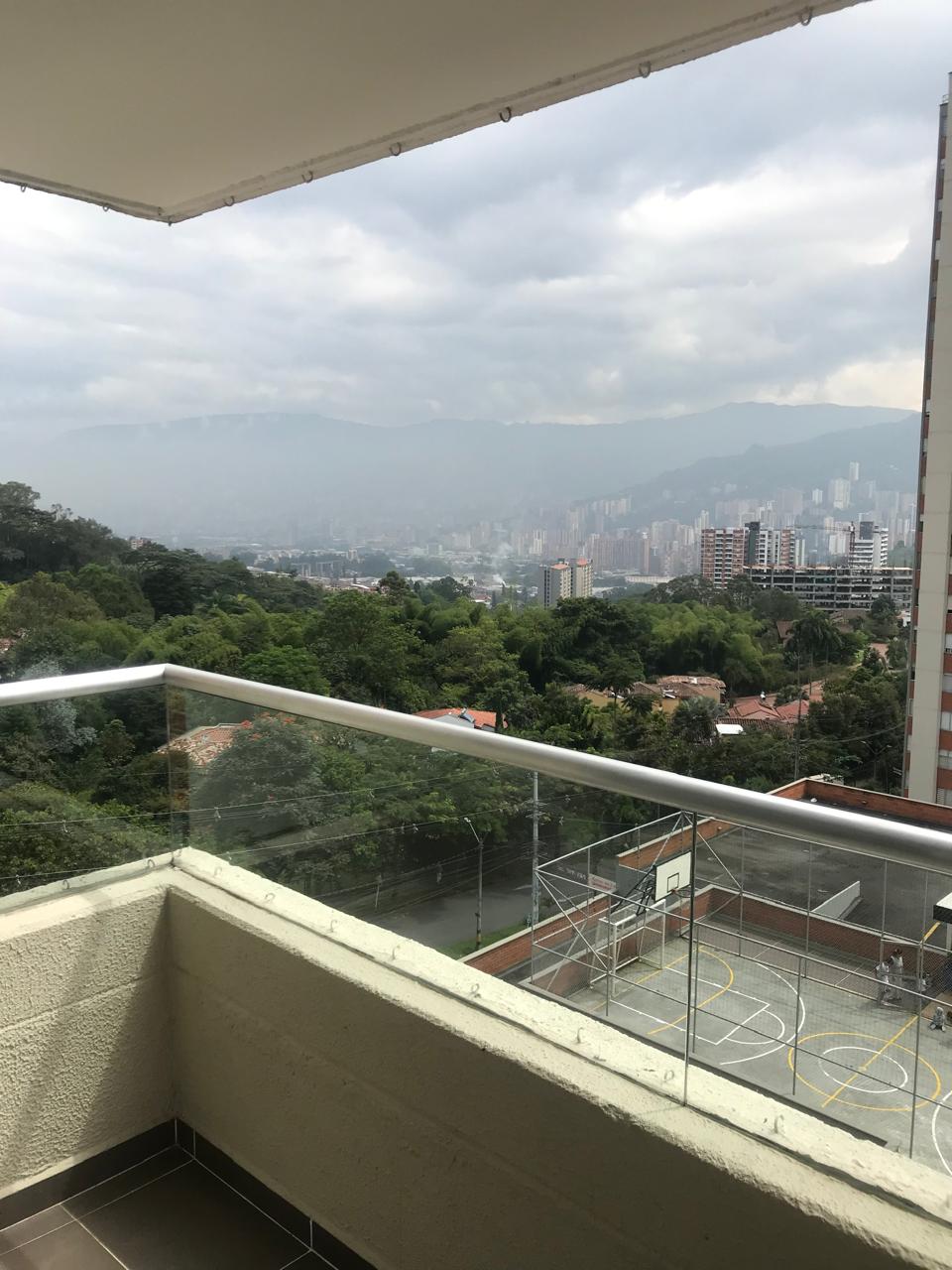 Apartamento para venta en la Estrella sector La Aldea