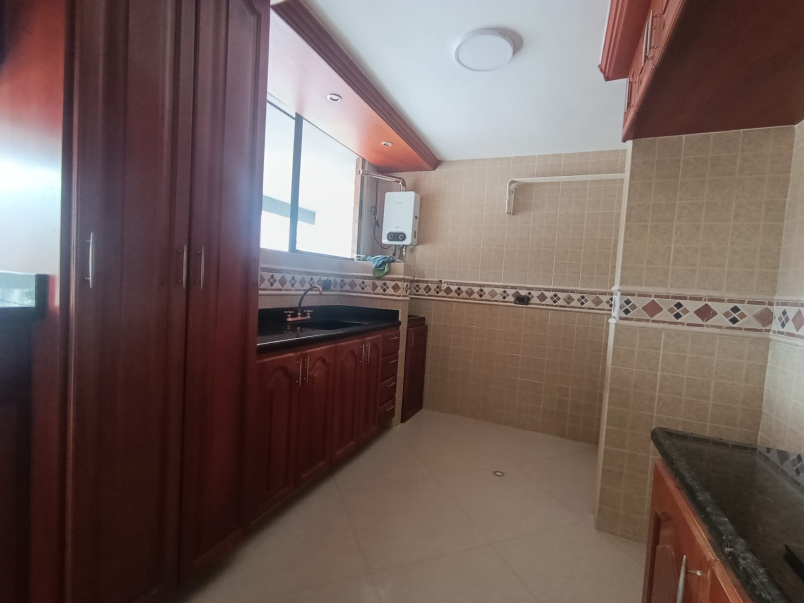 Apartamento Dúplex  en Arriendo Loma de los Bernal