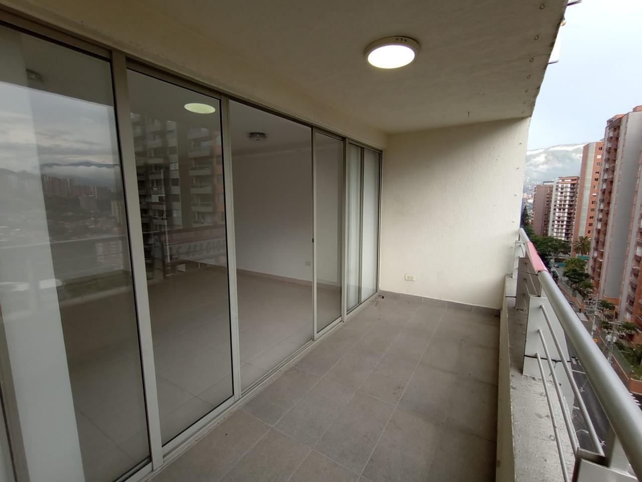 Venta de apartamento en La Loma de Los Bernal