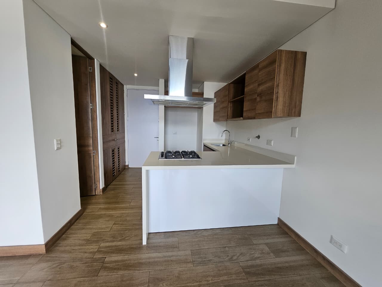 Apartaestudio para arriendo en Ciudad del Río El Poblado