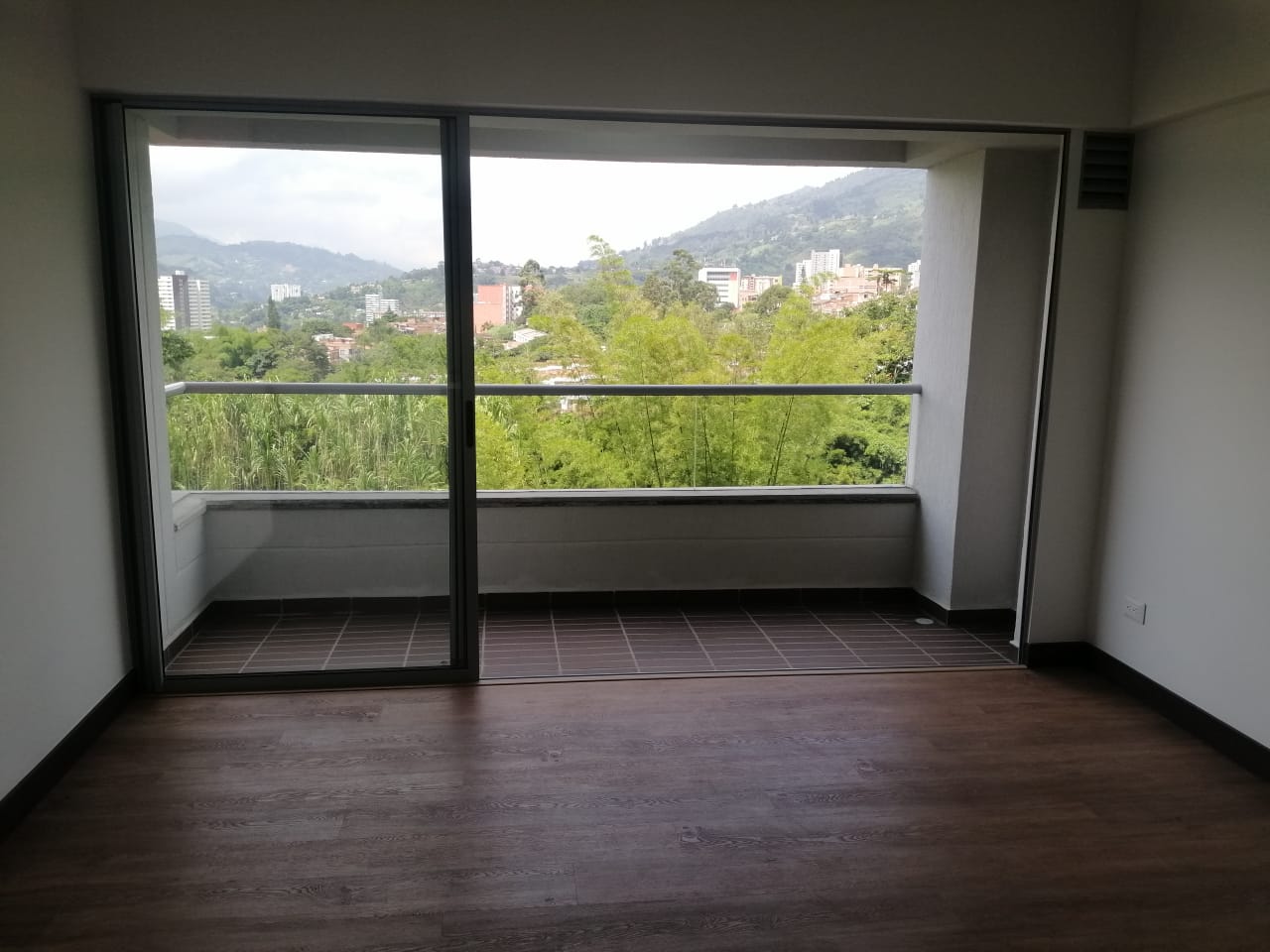 Apartamento en venta Toledo La Estrella – 58 m² + parqueadero + útil