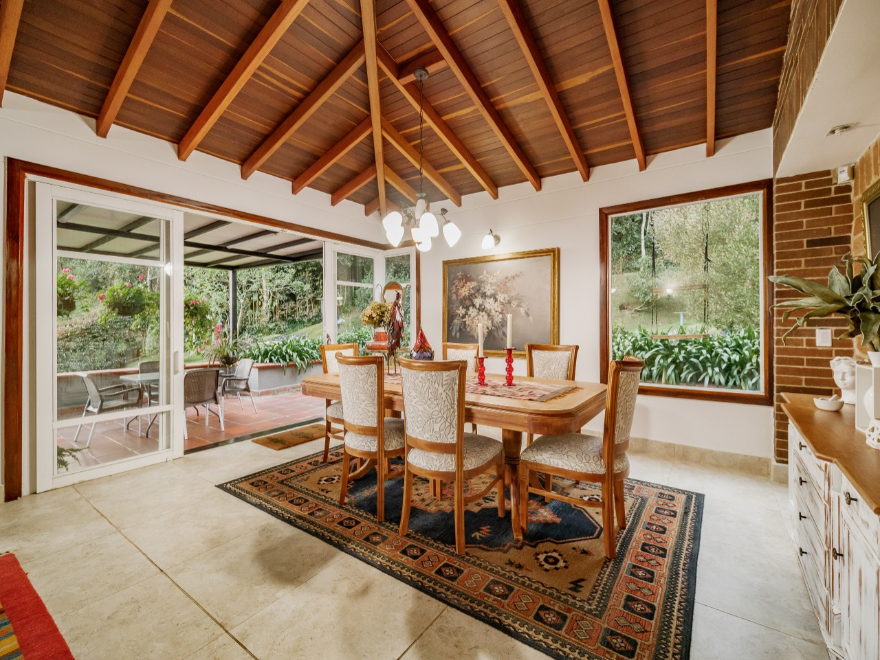 Casa en venta en Loma del Escobero Envigado