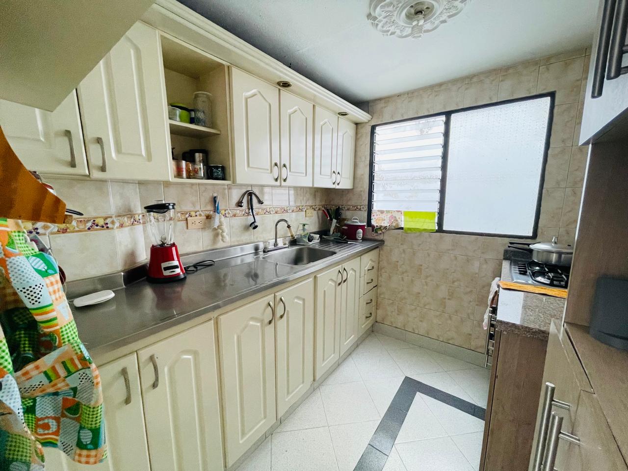 VENDO CASA EN ROBLEDO LOPEZ DE MESA MEDELLIN