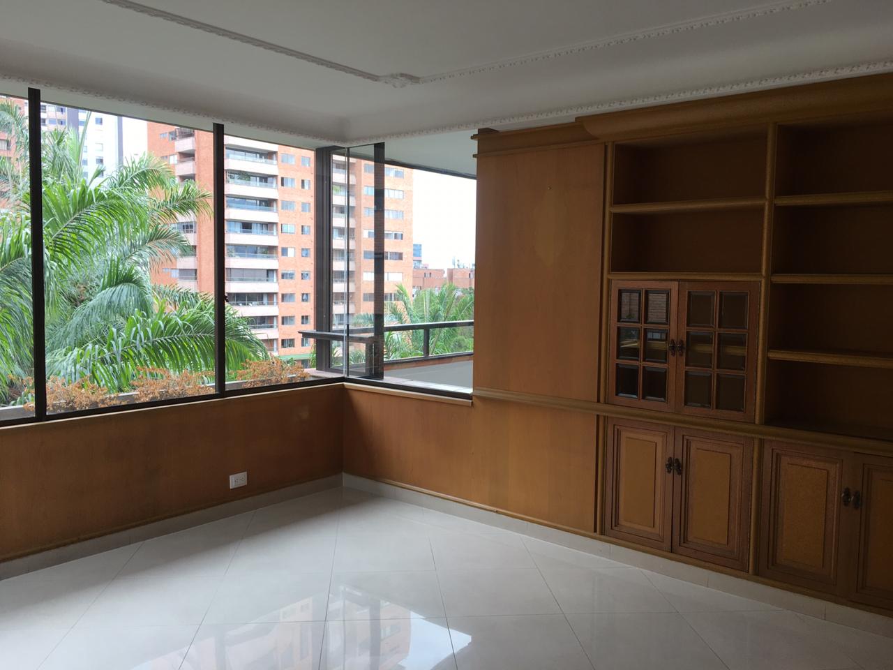 Apartamento para arriendo en el Poblado Medellín