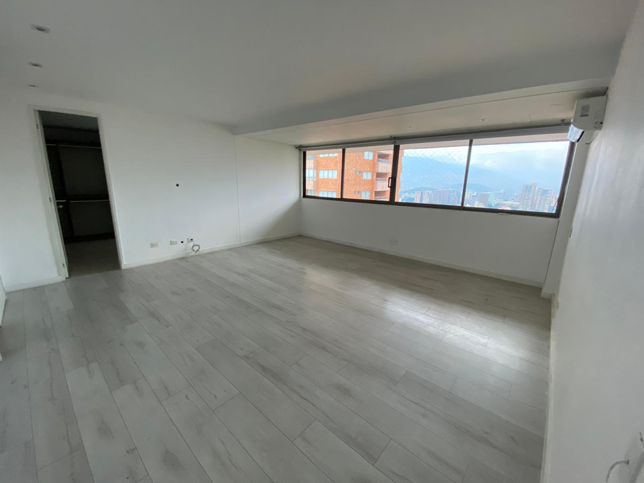 Pent hause dúplex en venta en Poblado los Parra Medellín