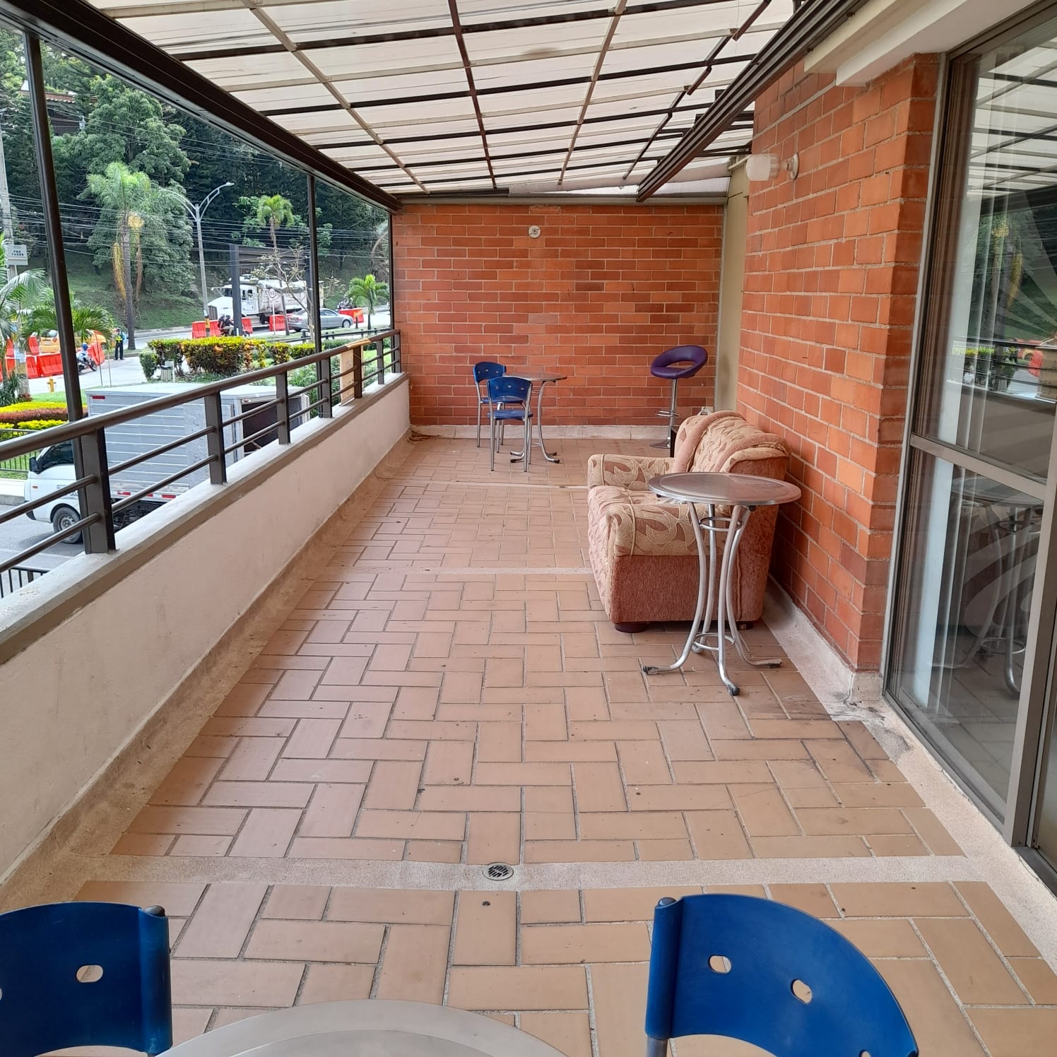 Apartaestudio amoblado para arriendo vía Las Palmas