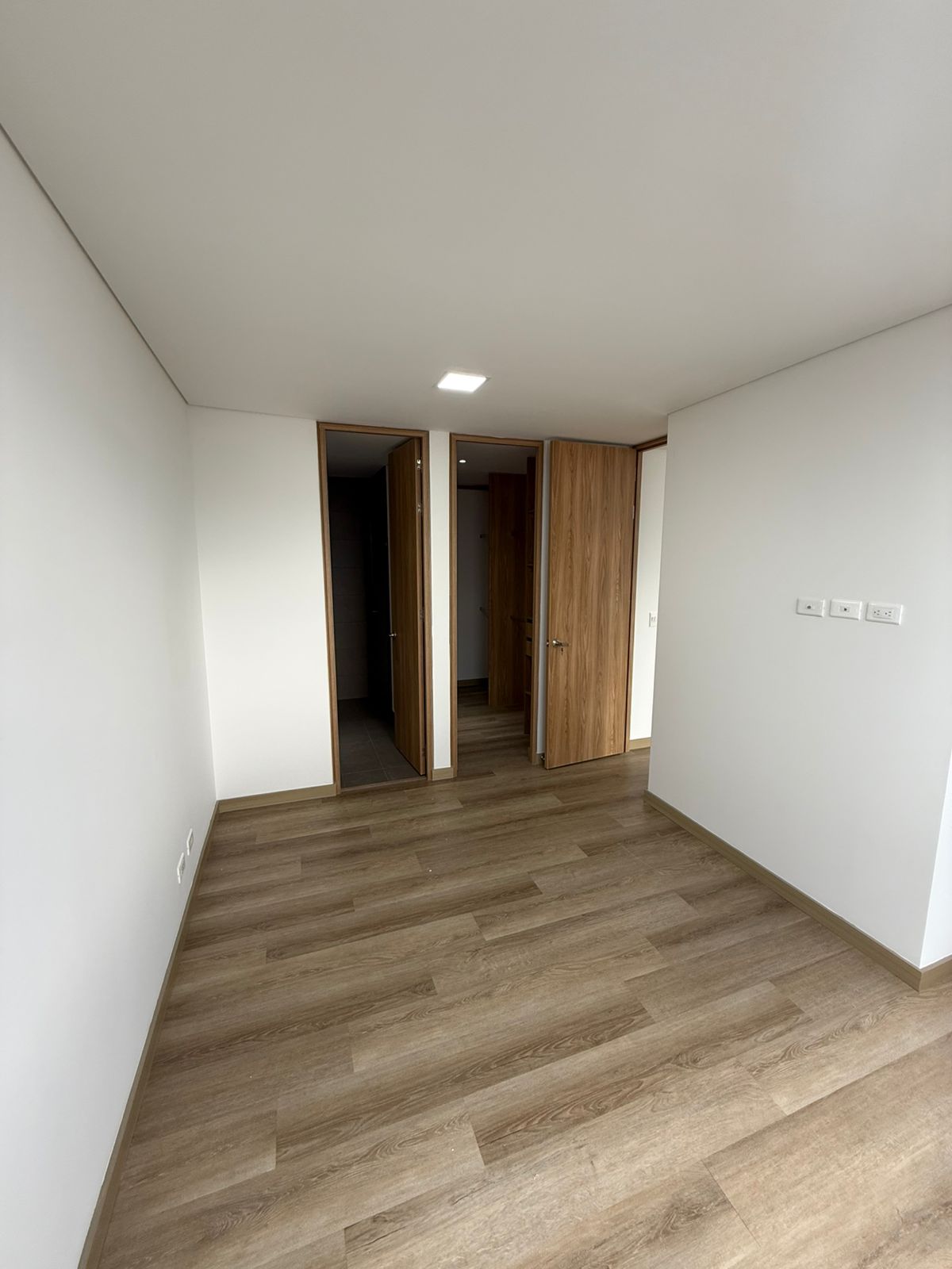 Apartamento en venta para estrenar en Los Colores Medellin