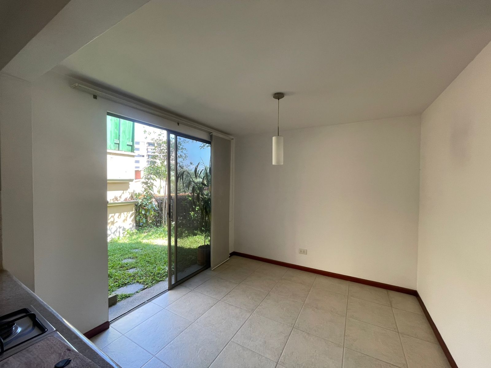 Casa en arriendo en Envigado Las Antillas