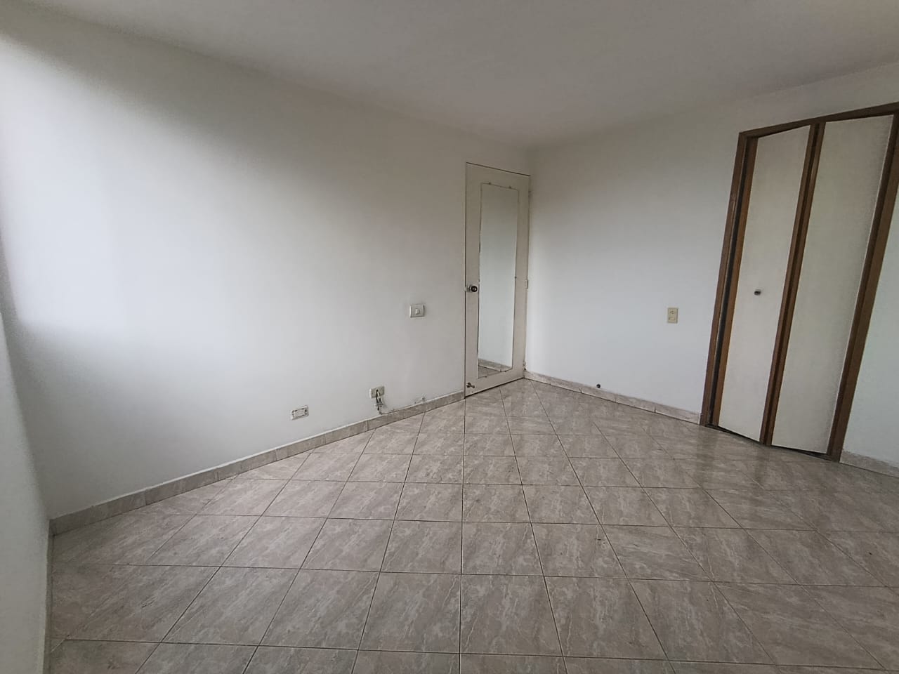 Apartamento en Arriendo Loma de los Bernal