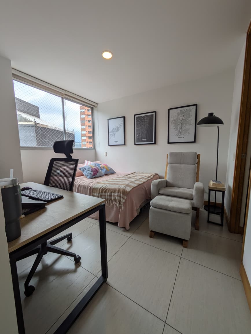 Apartamento en venta en Envigado Loma del Esmeraldal